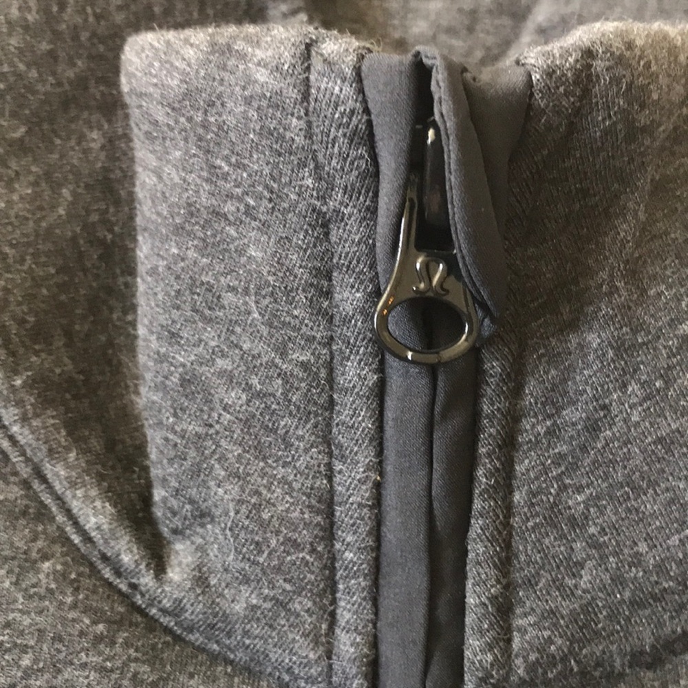 Authentic lululemon Jacket - Picture 4 of 7